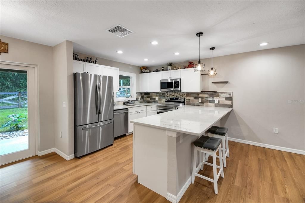 For Sale: $334,000 (3 beds, 2 baths, 1300 Square Feet)