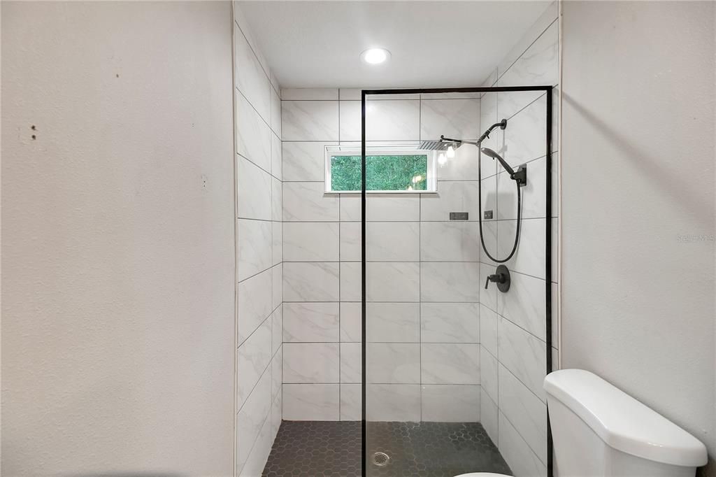 For Sale: $334,000 (3 beds, 2 baths, 1300 Square Feet)