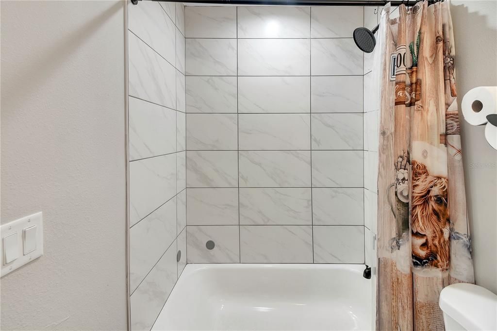 For Sale: $334,000 (3 beds, 2 baths, 1300 Square Feet)