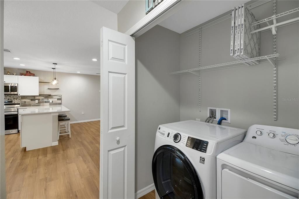 For Sale: $334,000 (3 beds, 2 baths, 1300 Square Feet)