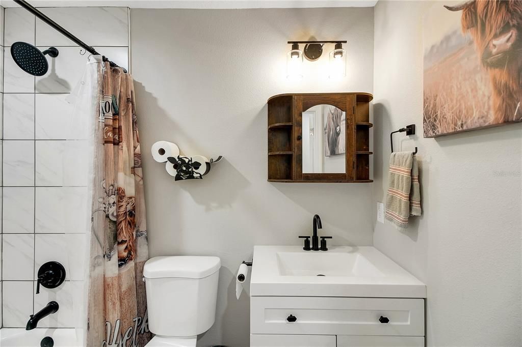 For Sale: $334,000 (3 beds, 2 baths, 1300 Square Feet)