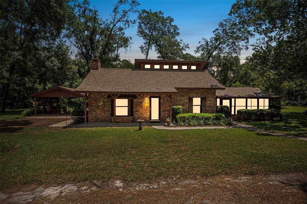 Recently Sold: $485,000 (3 beds, 2 baths, 1482 Square Feet)