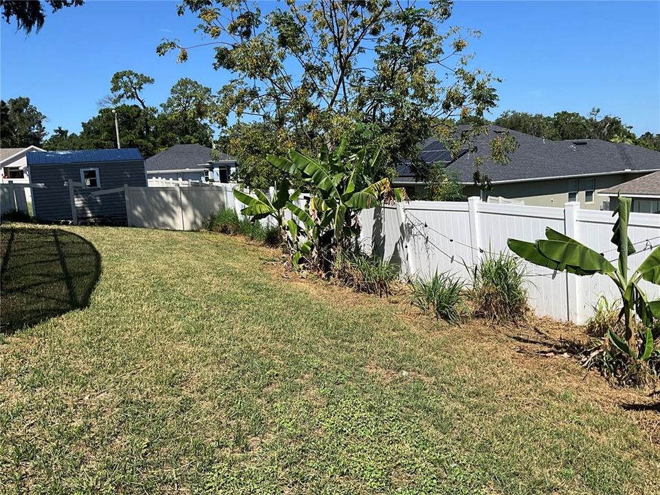 合同活跃: $324,000 (3 贝兹, 2 浴室, 2035 平方英尺)