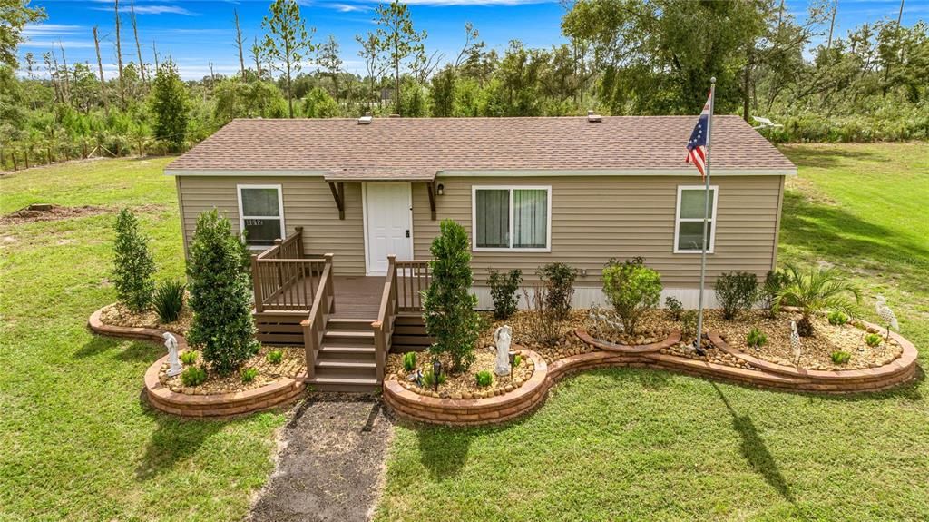 For Sale: $275,000 (3 beds, 2 baths, 1152 Square Feet)