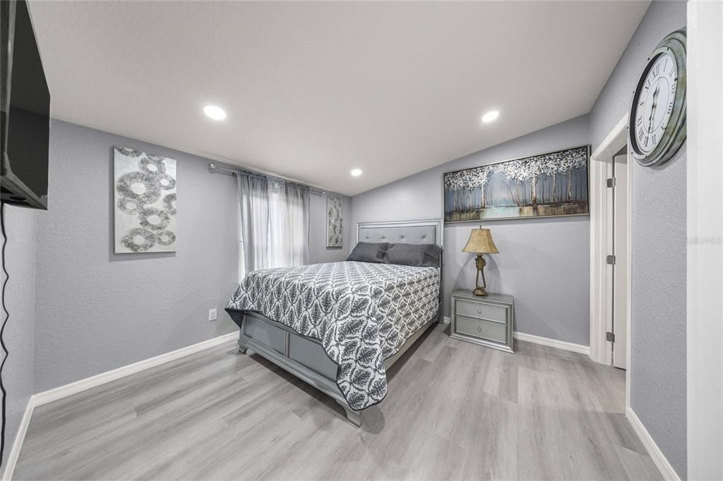 For Sale: $275,000 (3 beds, 2 baths, 1152 Square Feet)