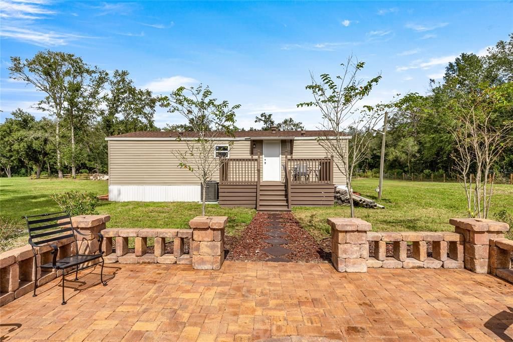 For Sale: $275,000 (3 beds, 2 baths, 1152 Square Feet)