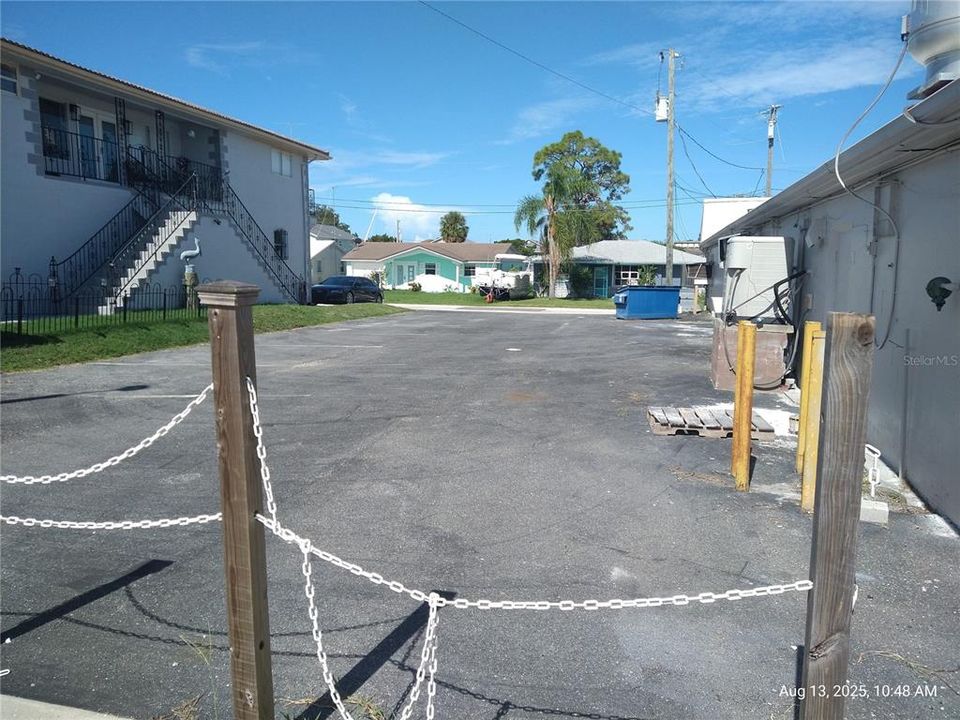 待售: $750,000 (0 贝兹, 0 浴室, 4214 平方英尺)