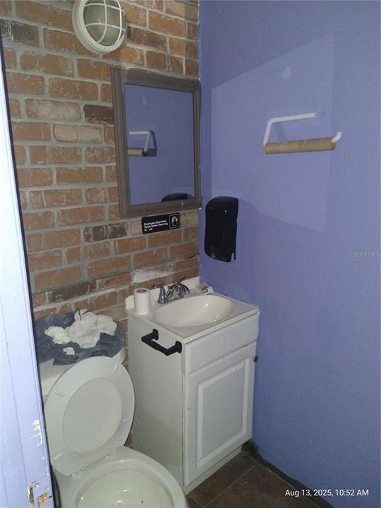 待售: $750,000 (0 贝兹, 0 浴室, 4214 平方英尺)