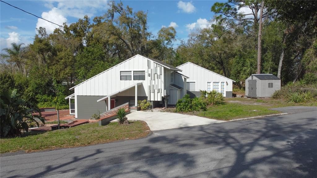 For Sale: $510,000 (2 beds, 3 baths, 2193 Square Feet)