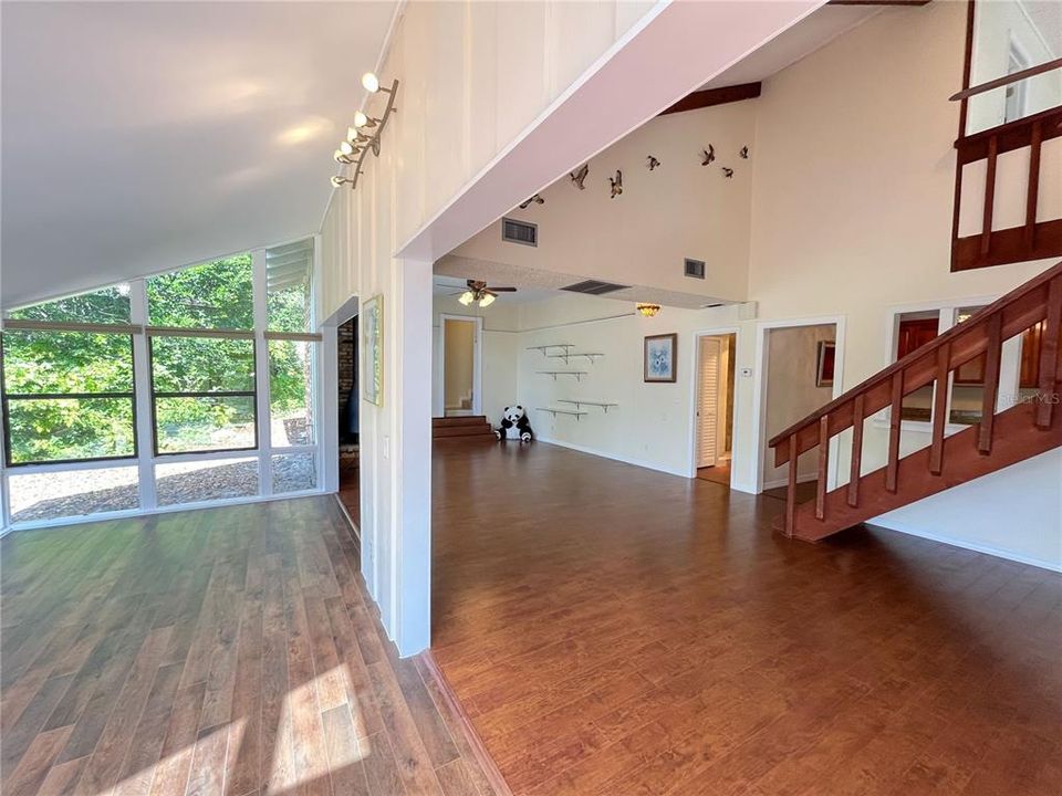 For Sale: $510,000 (2 beds, 3 baths, 2193 Square Feet)