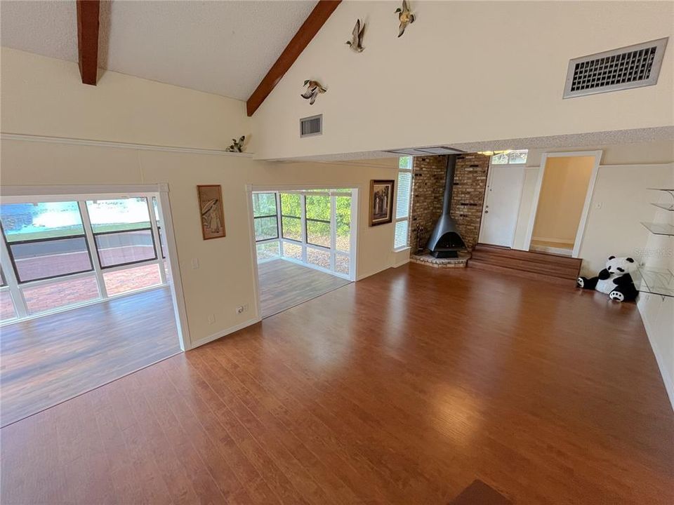 For Sale: $510,000 (2 beds, 3 baths, 2193 Square Feet)