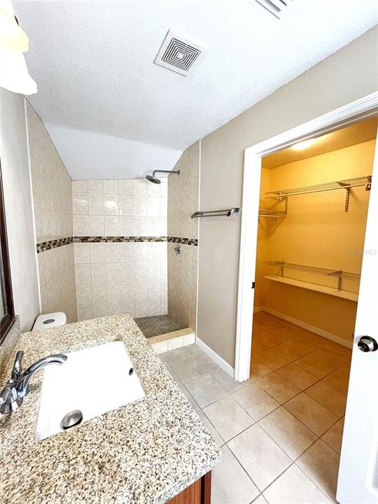 For Sale: $510,000 (2 beds, 3 baths, 2193 Square Feet)