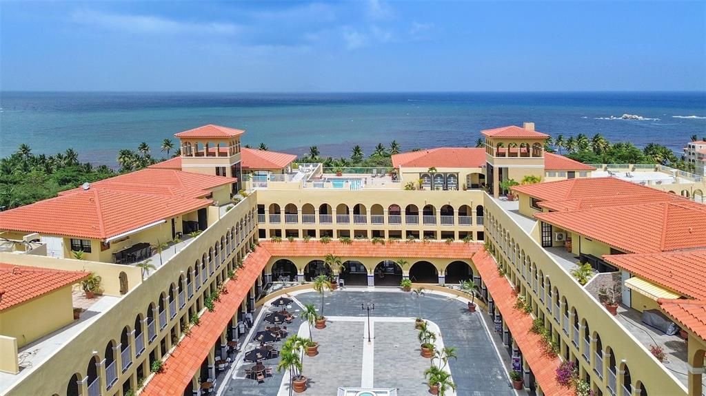 Recently Sold: $850,000 (3 beds, 2 baths, 1912 Square Feet)