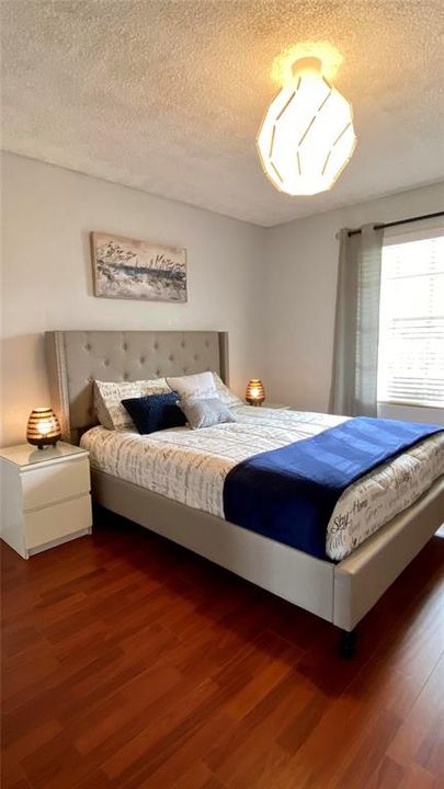 Под контрактом: $163,000 (1 спален, 1 ванн, 745 Квадратных фут)