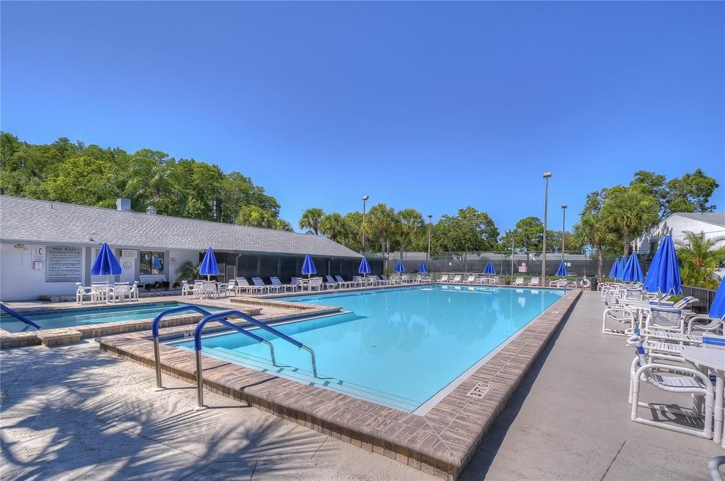 Activo con contrato: $1,550 (2 camas, 2 baños, 1330 Pies cuadrados)