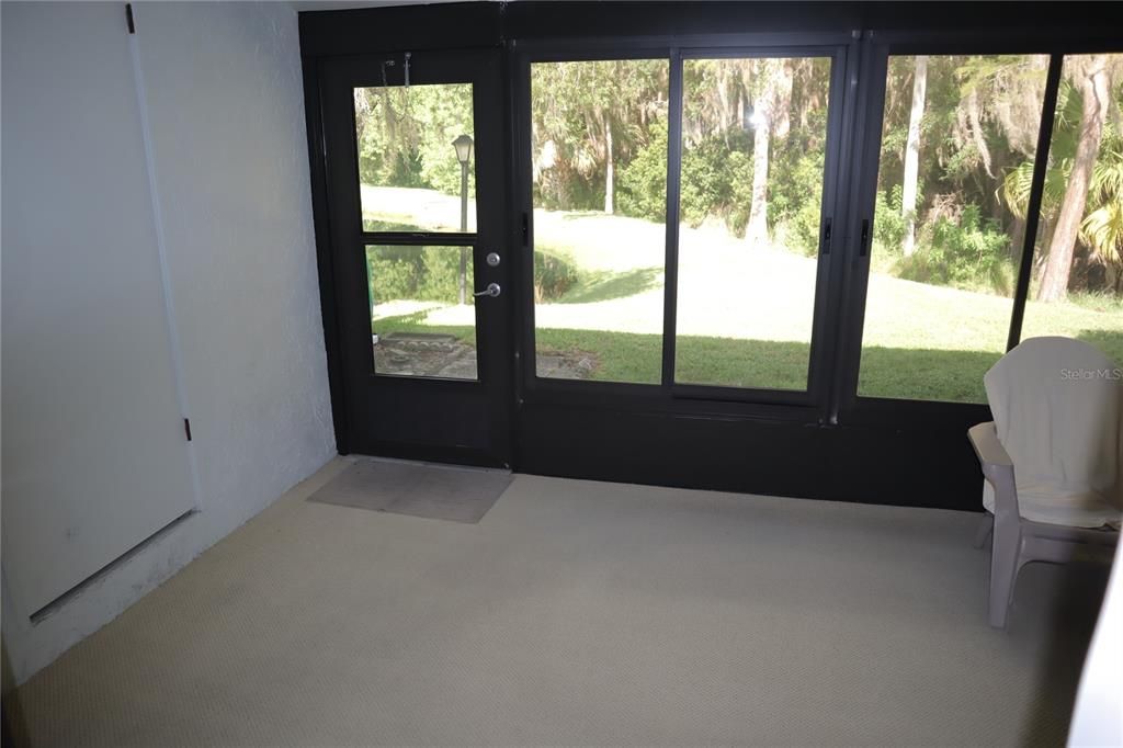 Activo con contrato: $1,550 (2 camas, 2 baños, 1330 Pies cuadrados)