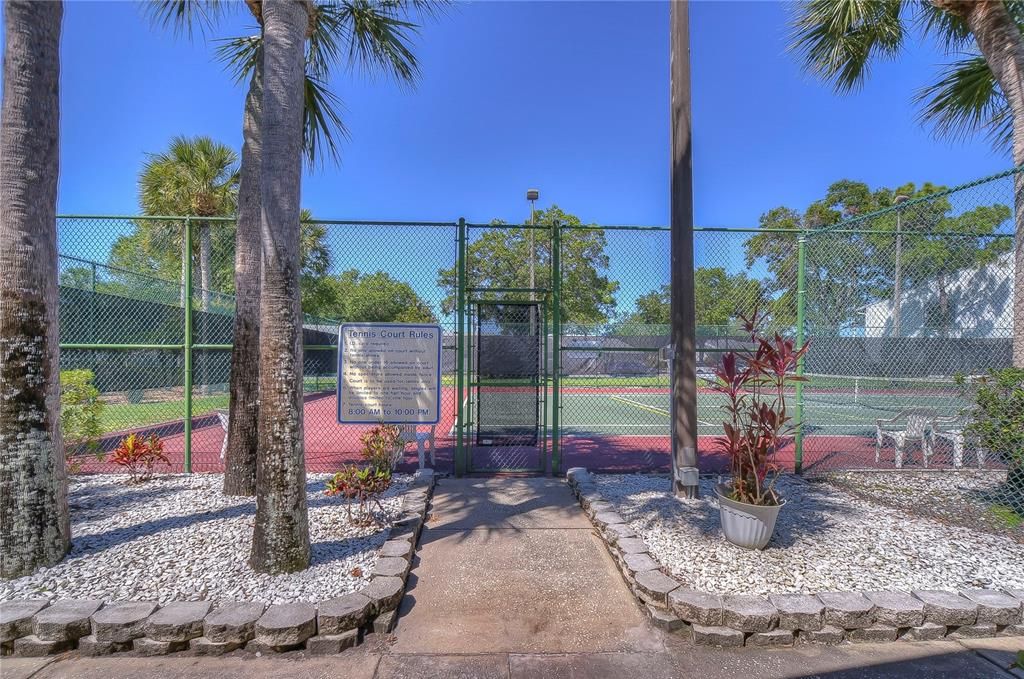 Activo con contrato: $1,550 (2 camas, 2 baños, 1330 Pies cuadrados)