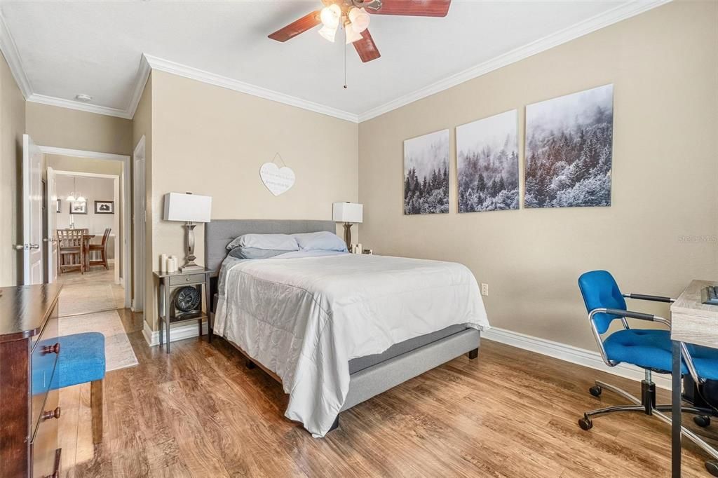 Active With Contract: $239,900 (2 beds, 2 baths, 1230 Square Feet)