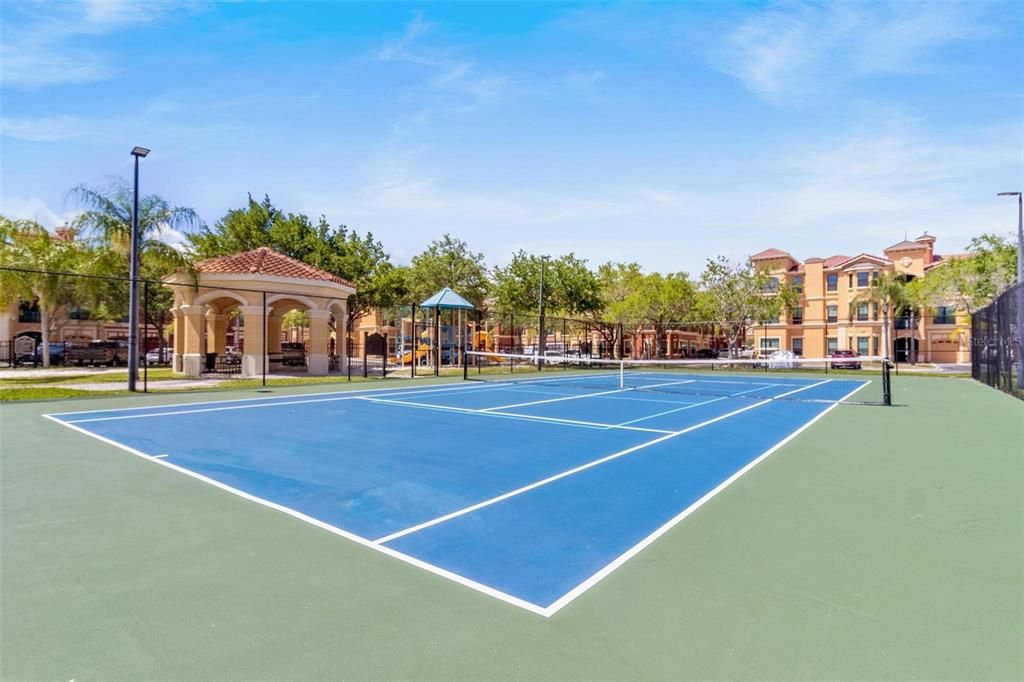 Active With Contract: $239,900 (2 beds, 2 baths, 1230 Square Feet)