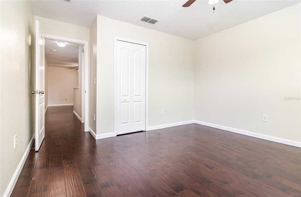 En Venta: $375,000 (3 camas, 2 baños, 2010 Pies cuadrados)