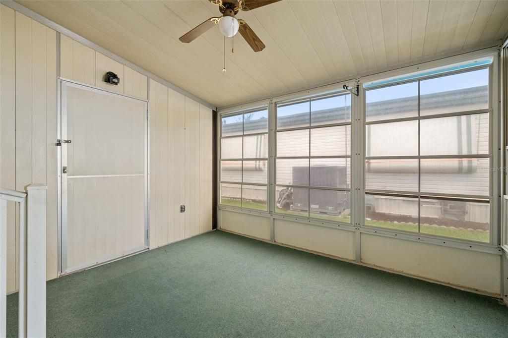 Active With Contract: $135,000 (2 beds, 2 baths, 1048 Square Feet)