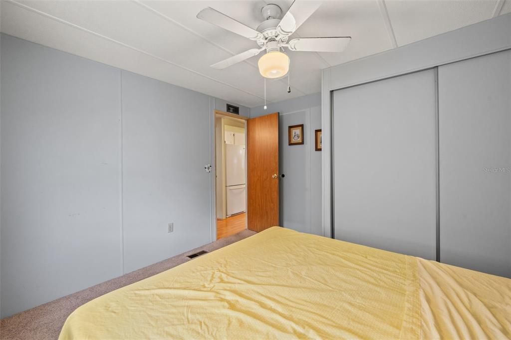Active With Contract: $135,000 (2 beds, 2 baths, 1048 Square Feet)