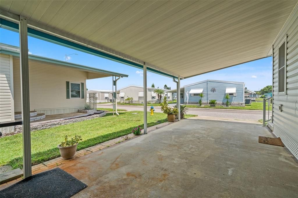 Active With Contract: $135,000 (2 beds, 2 baths, 1048 Square Feet)