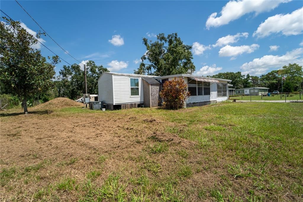 For Sale: $191,000 (2 beds, 1 baths, 1000 Square Feet)