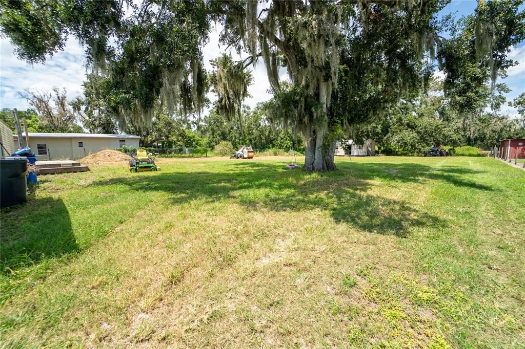 For Sale: $191,000 (2 beds, 1 baths, 1000 Square Feet)