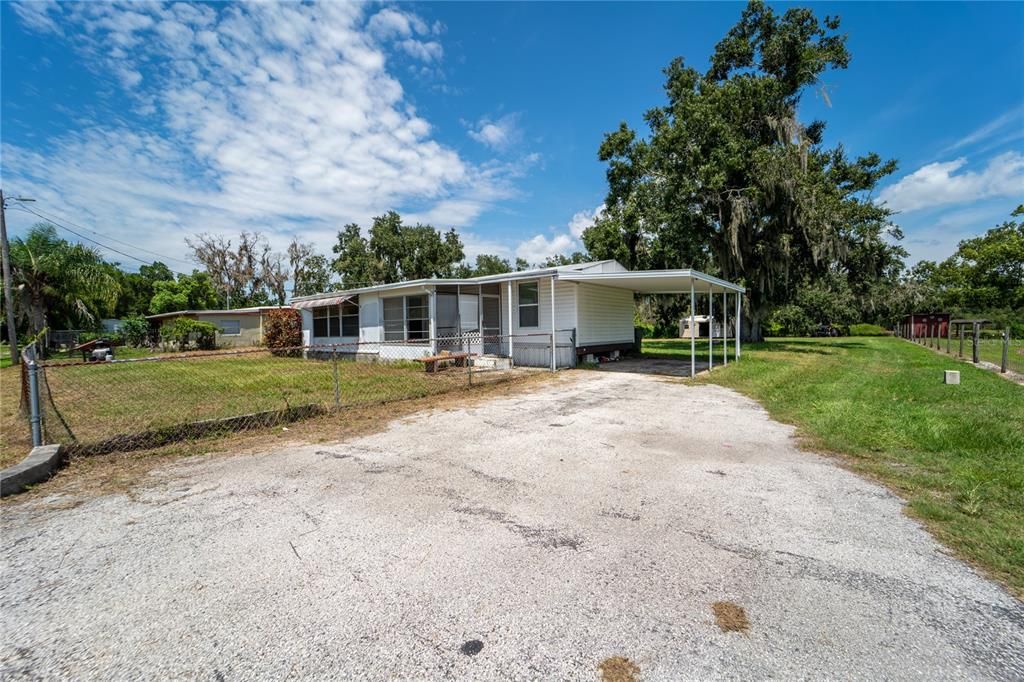 For Sale: $191,000 (2 beds, 1 baths, 1000 Square Feet)