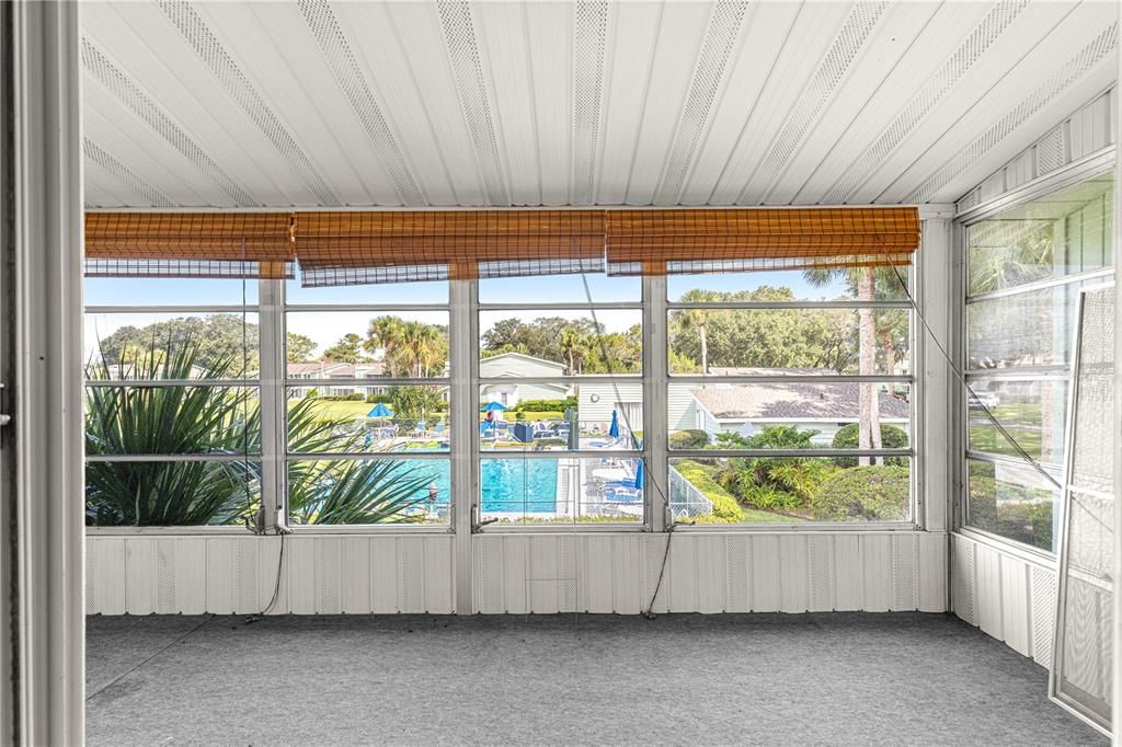 Под контрактом: $85,000 (1 спален, 1 ванн, 844 Квадратных фут)