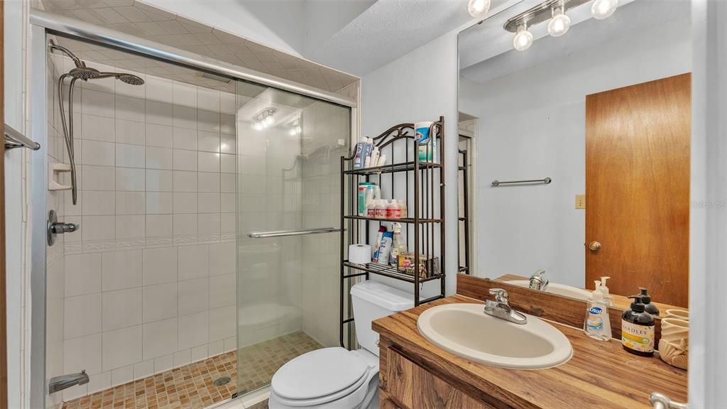 For Sale: $165,000 (3 beds, 2 baths, 1228 Square Feet)