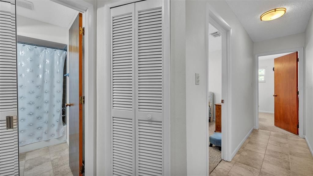 For Sale: $165,000 (3 beds, 2 baths, 1228 Square Feet)