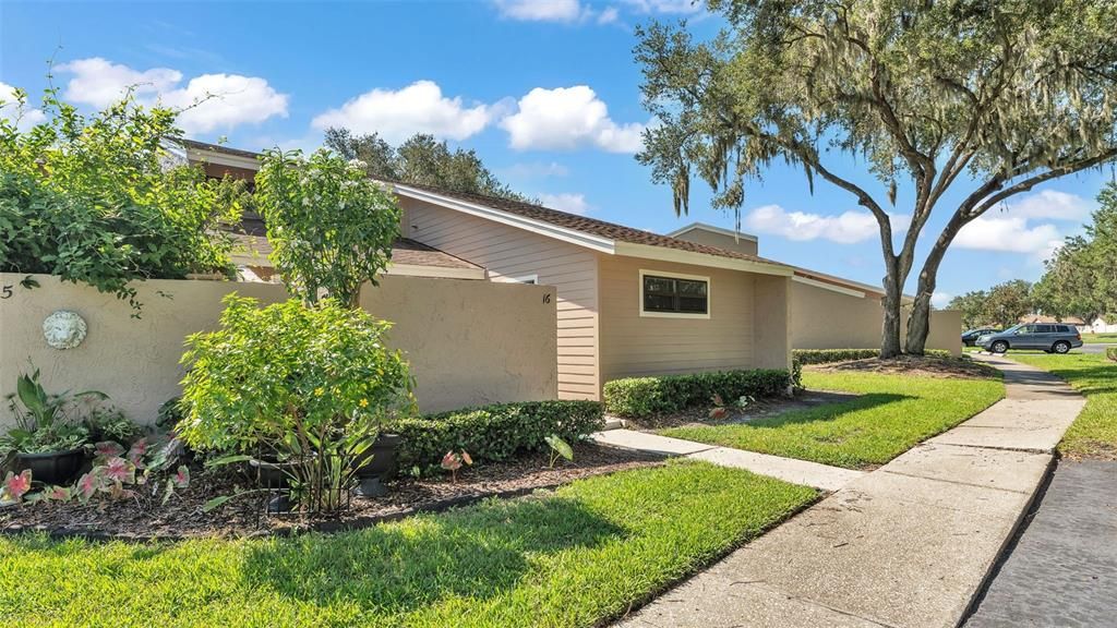 For Sale: $165,000 (3 beds, 2 baths, 1228 Square Feet)