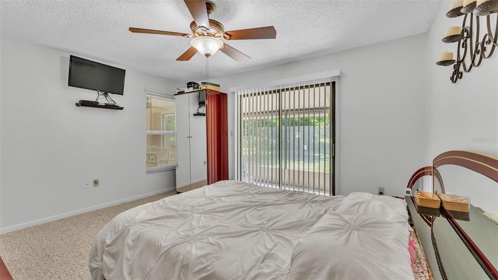 For Sale: $165,000 (3 beds, 2 baths, 1228 Square Feet)