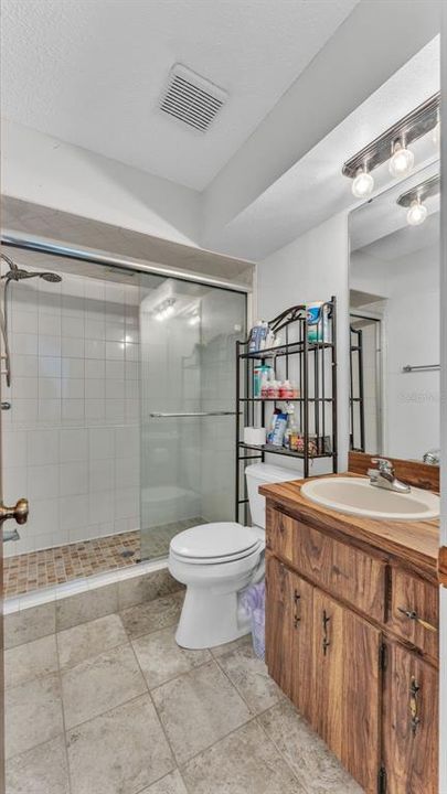 For Sale: $165,000 (3 beds, 2 baths, 1228 Square Feet)