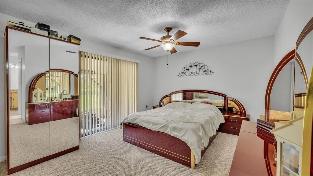 For Sale: $165,000 (3 beds, 2 baths, 1228 Square Feet)