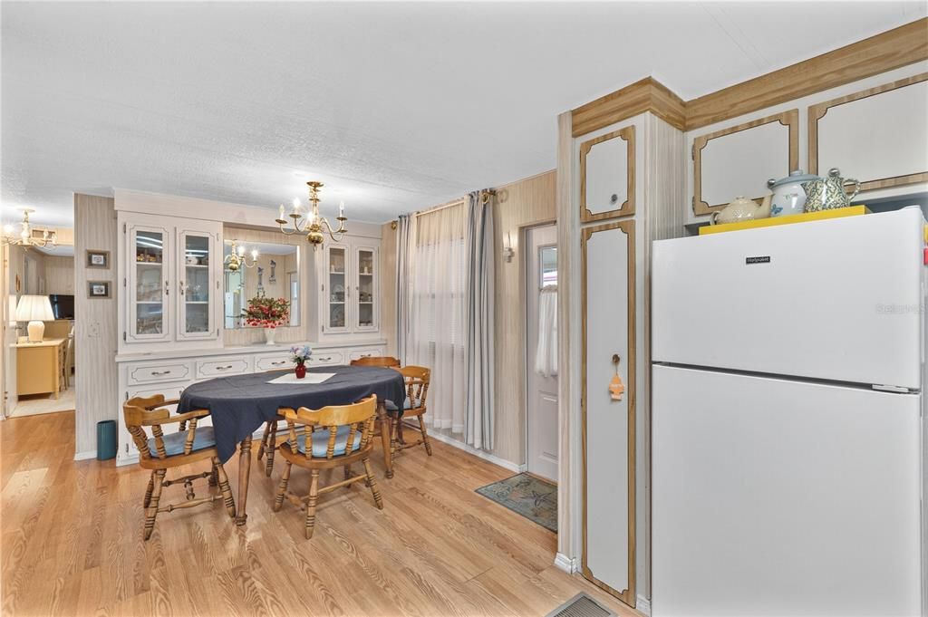 待售: $120,000 (2 贝兹, 2 浴室, 1080 平方英尺)