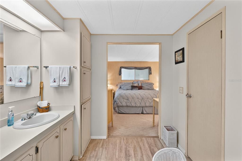 待售: $120,000 (2 贝兹, 2 浴室, 1080 平方英尺)