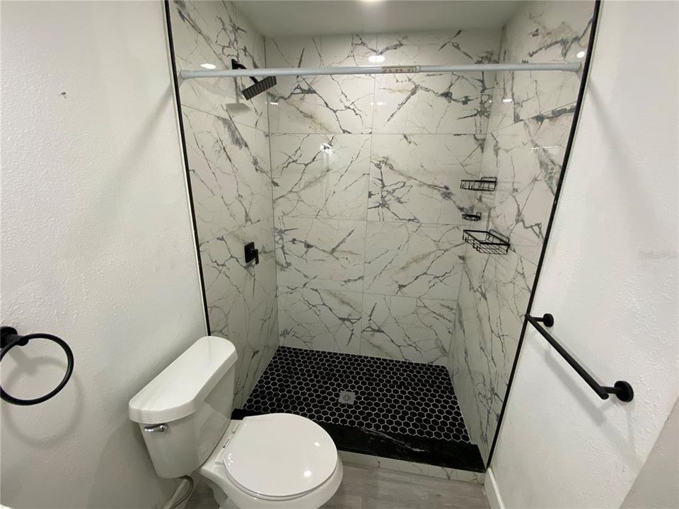 На продажу: $260,000 (3 спален, 2 ванн, 1829 Квадратных фут)