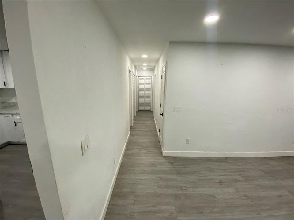 На продажу: $260,000 (3 спален, 2 ванн, 1829 Квадратных фут)