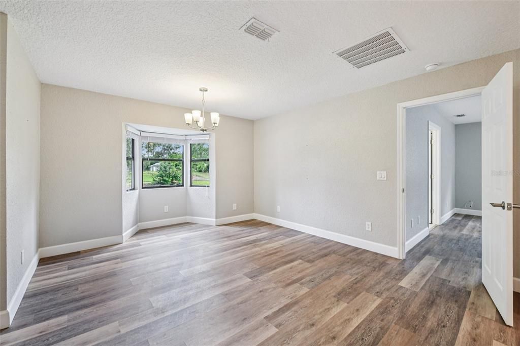 For Sale: $670,000 (4 beds, 3 baths, 3154 Square Feet)