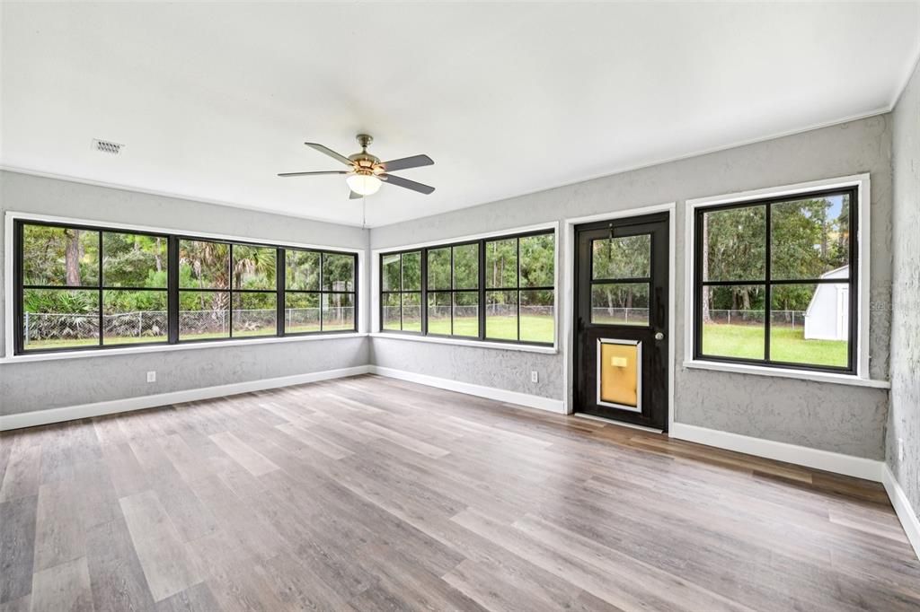 For Sale: $670,000 (4 beds, 3 baths, 3154 Square Feet)