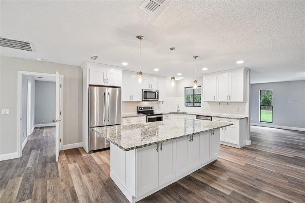 For Sale: $670,000 (4 beds, 3 baths, 3154 Square Feet)