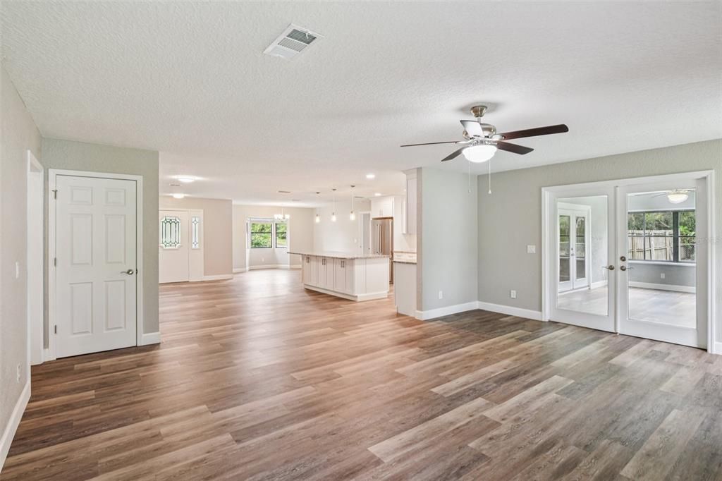 For Sale: $670,000 (4 beds, 3 baths, 3154 Square Feet)