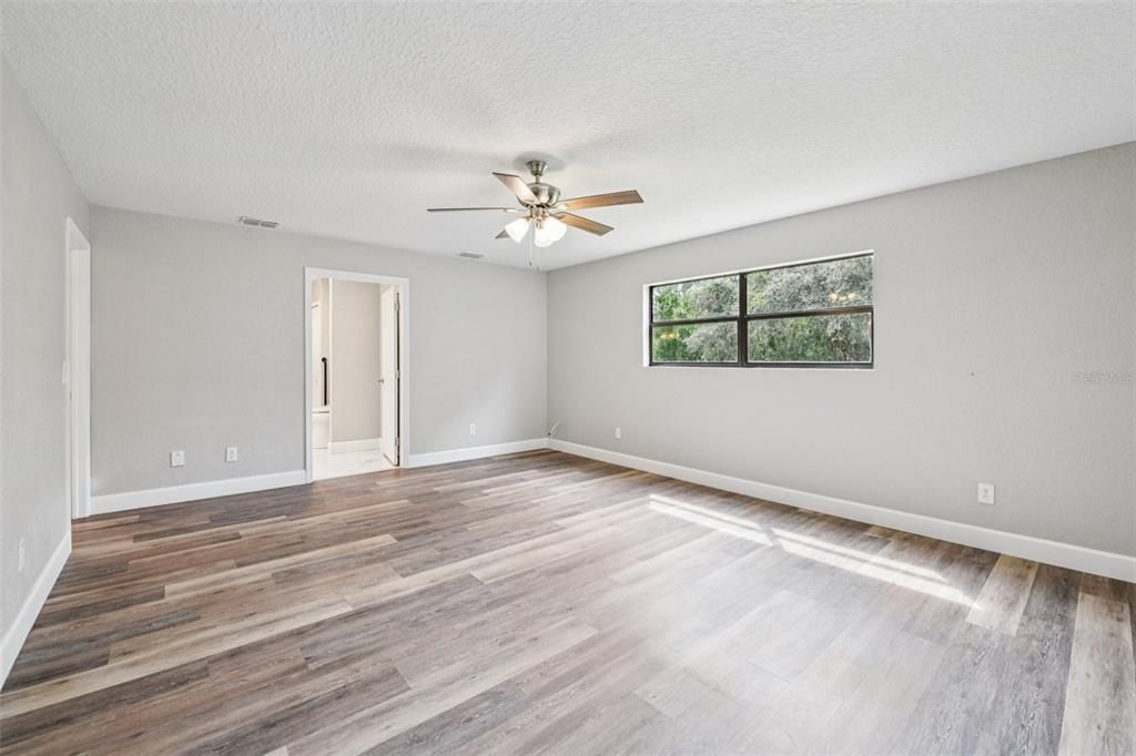 For Sale: $670,000 (4 beds, 3 baths, 3154 Square Feet)