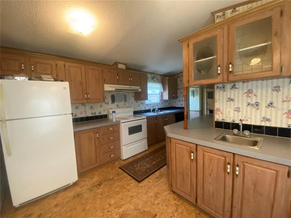 待售: $124,900 (3 贝兹, 2 浴室, 1008 平方英尺)