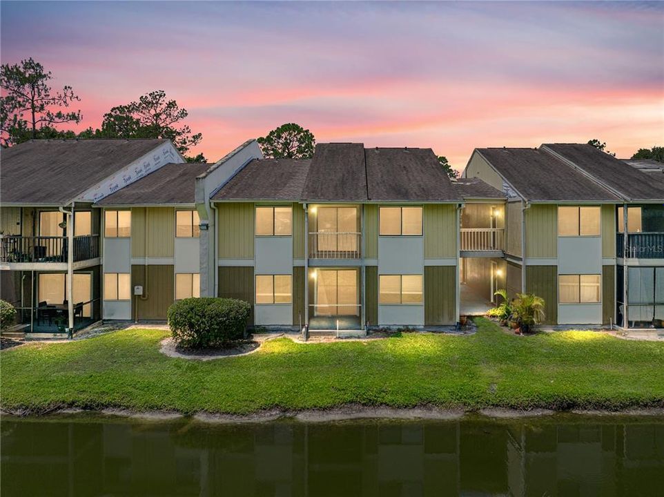 最近售出: $105,000 (1 贝兹, 1 浴室, 802 平方英尺)