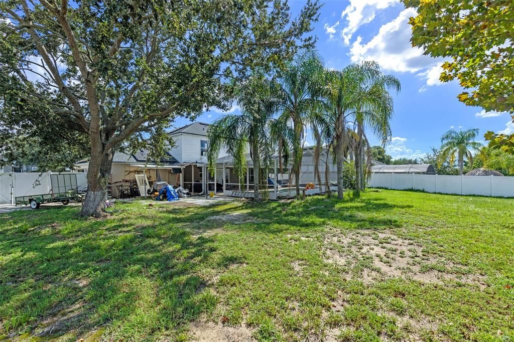 Activo con contrato: $460,000 (4 camas, 2 baños, 2392 Pies cuadrados)