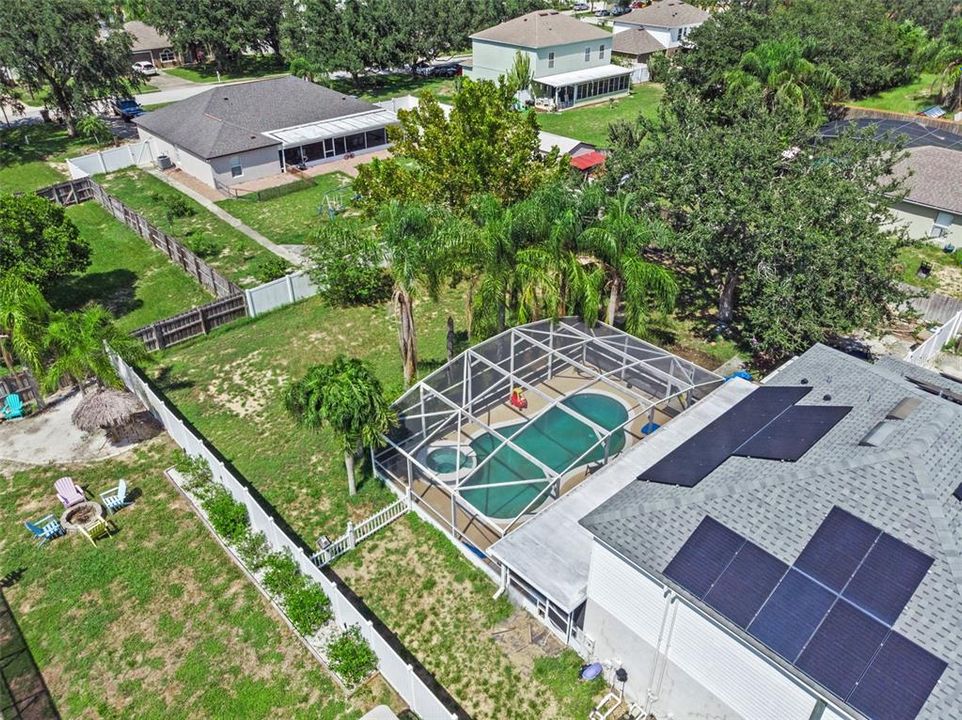 Activo con contrato: $460,000 (4 camas, 2 baños, 2392 Pies cuadrados)